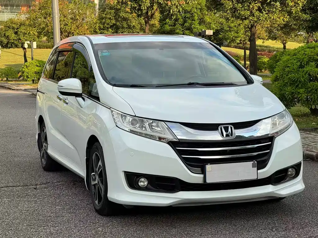 Honda Odyssey 2015 — фото 3