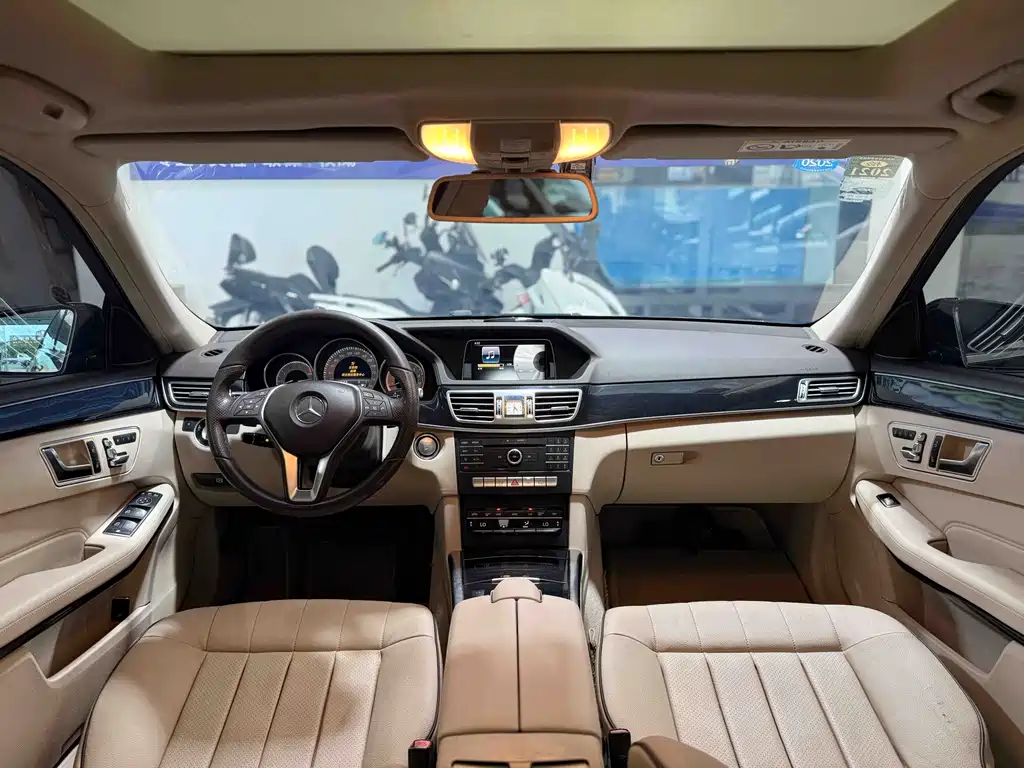 Mercedes-Benz E-Class 2015