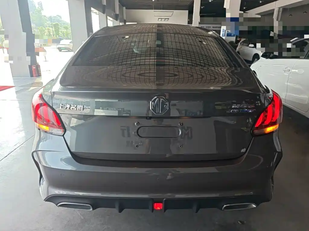 MG MG5 2021