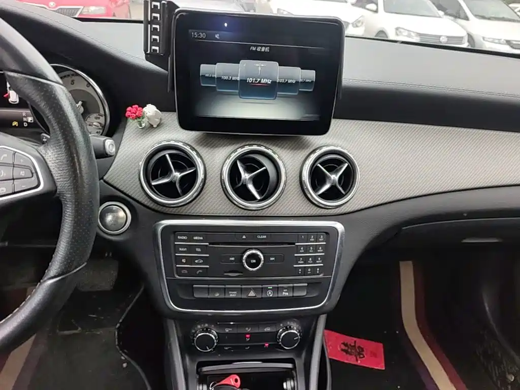 Mercedes-Benz GLA 2017 — фото 13