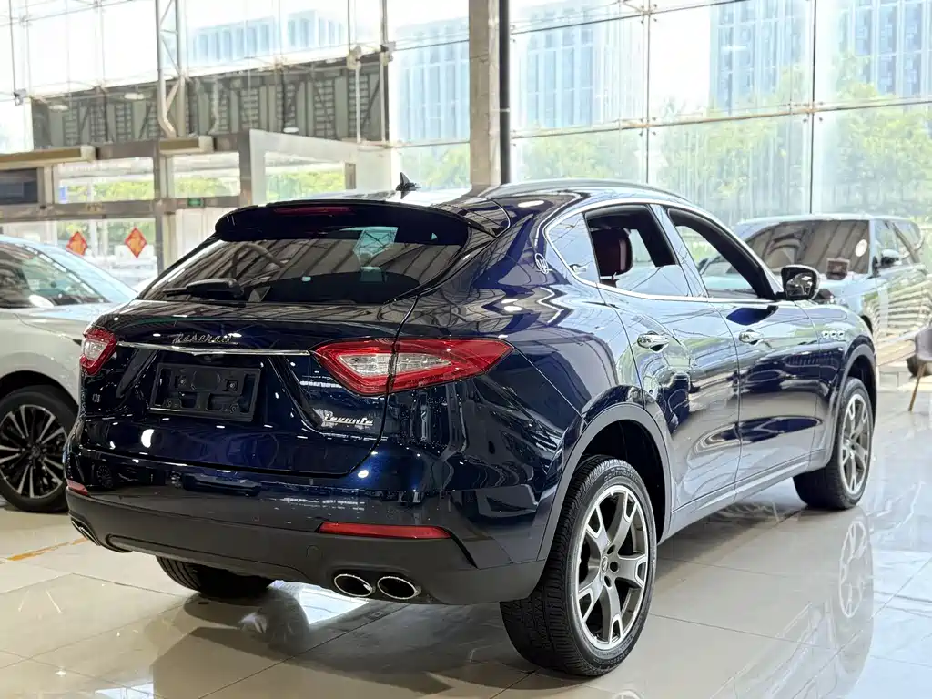 Maserati Levante 2021 — фото 26