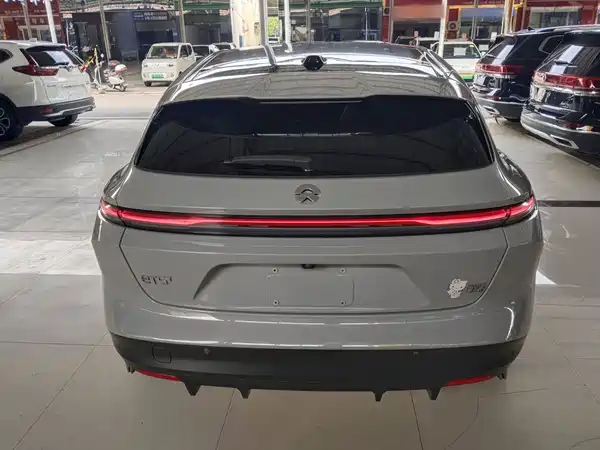 NIO ET5T 2025