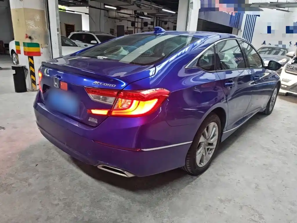 Honda Accord 2019 — фото 7