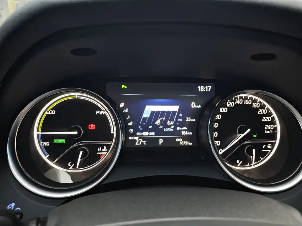 Toyota Camry 2021 — фото 9