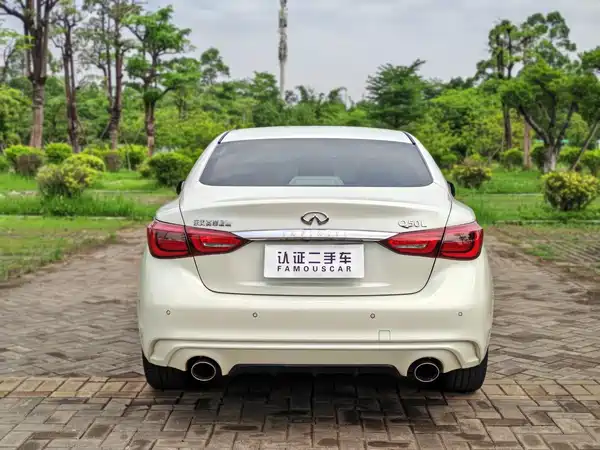 Infiniti Q50L 2018
