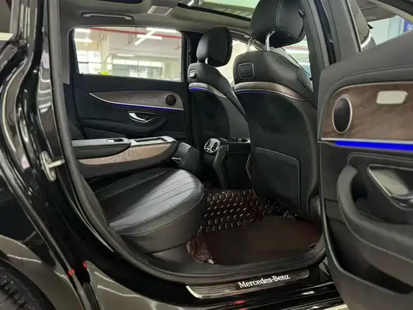 Mercedes-Benz E-Class 2020