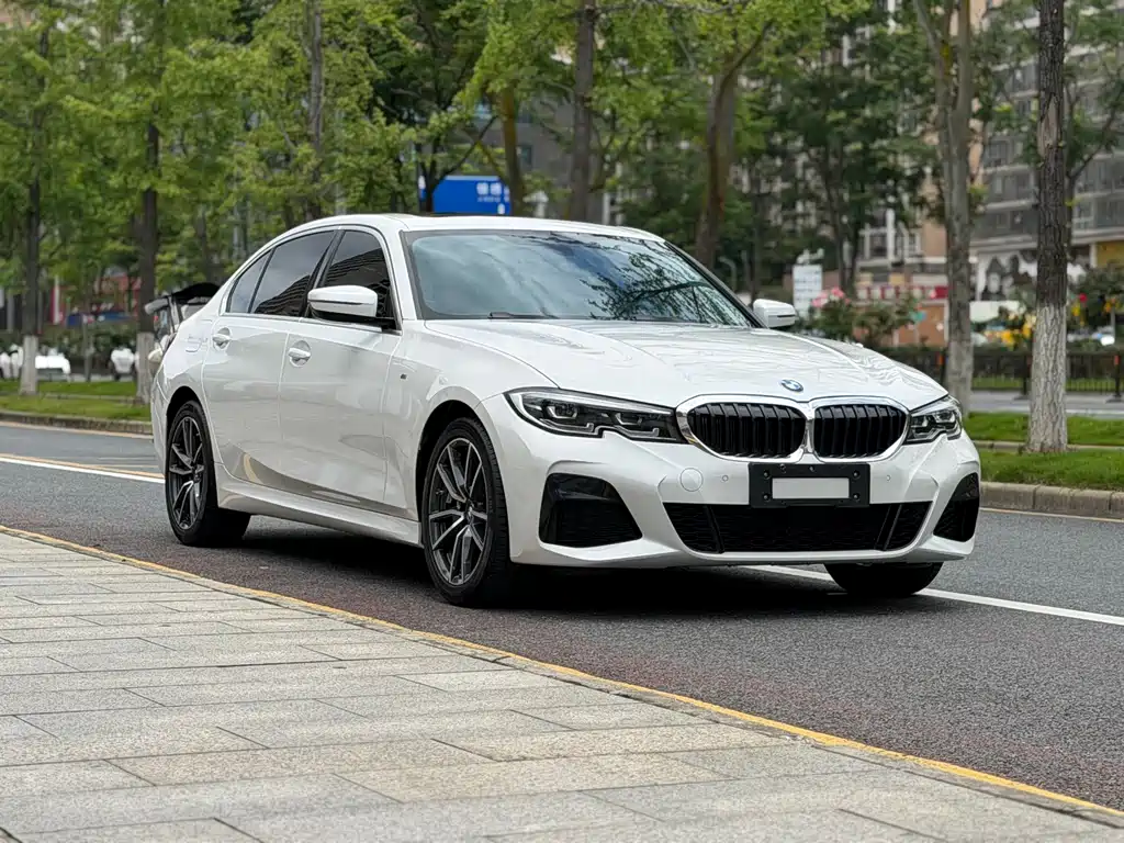 BMW 3 Series 2022