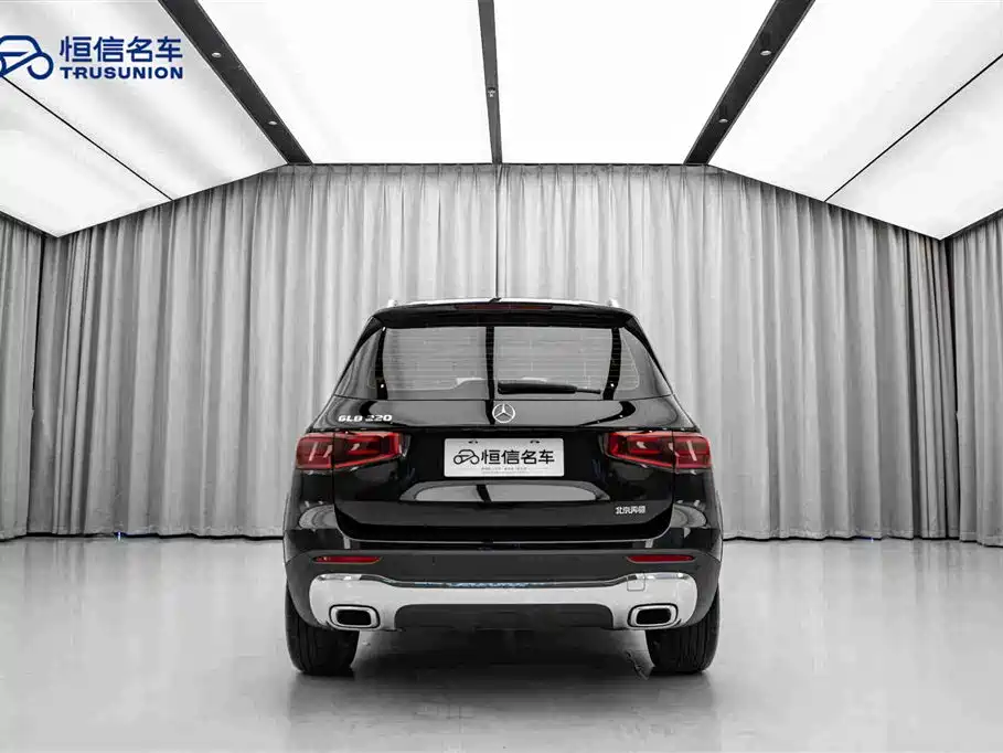 Mercedes-Benz GLB 2025