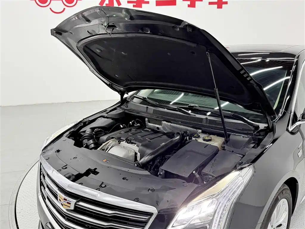 Cadillac XTS 2018 — фото 30