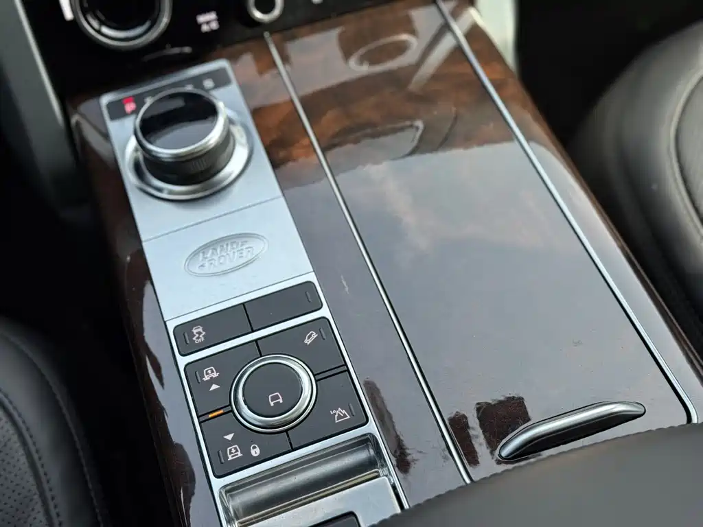 Land Rover Range Rover 2021 — фото 11
