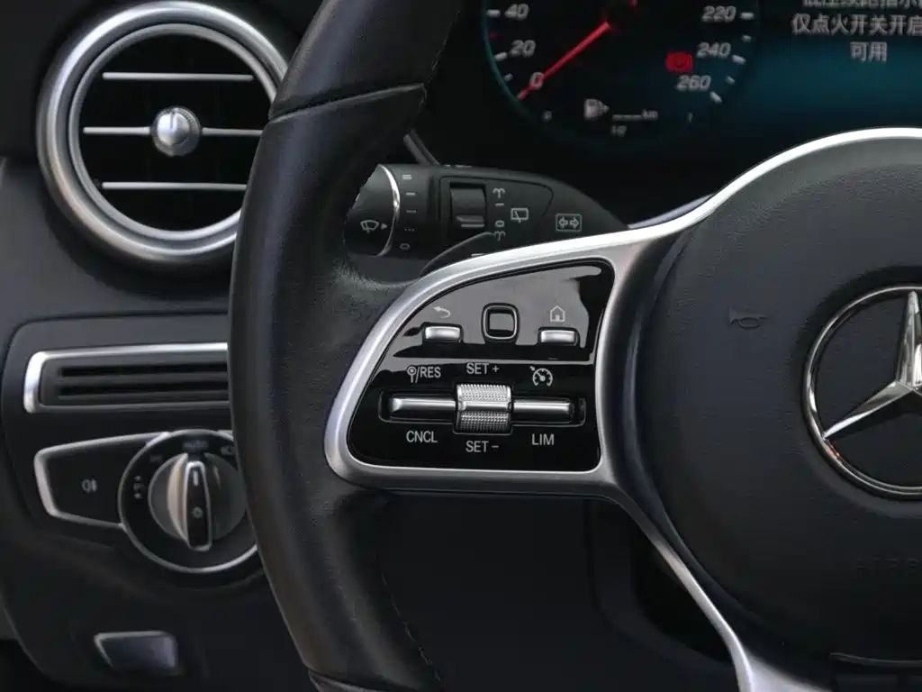 Mercedes-Benz C-Class 2019 — фото 30