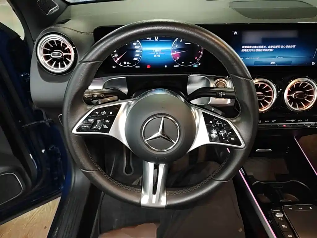 Mercedes-Benz GLB 2023 — фото 11