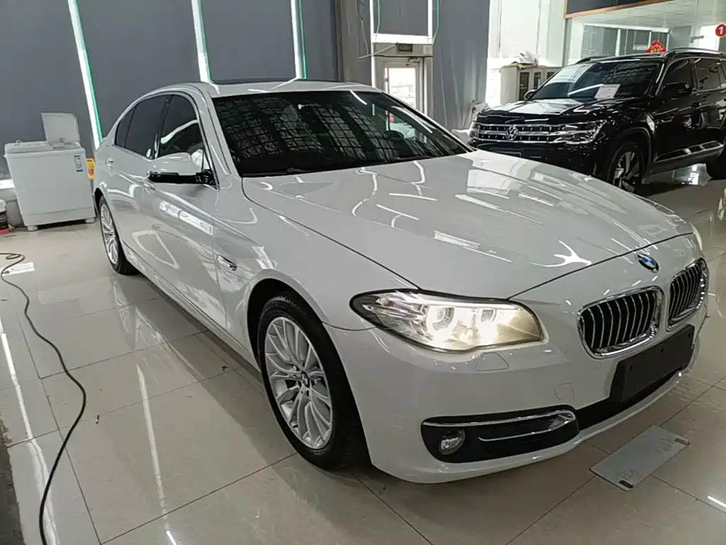 BMW 5 Series 2016