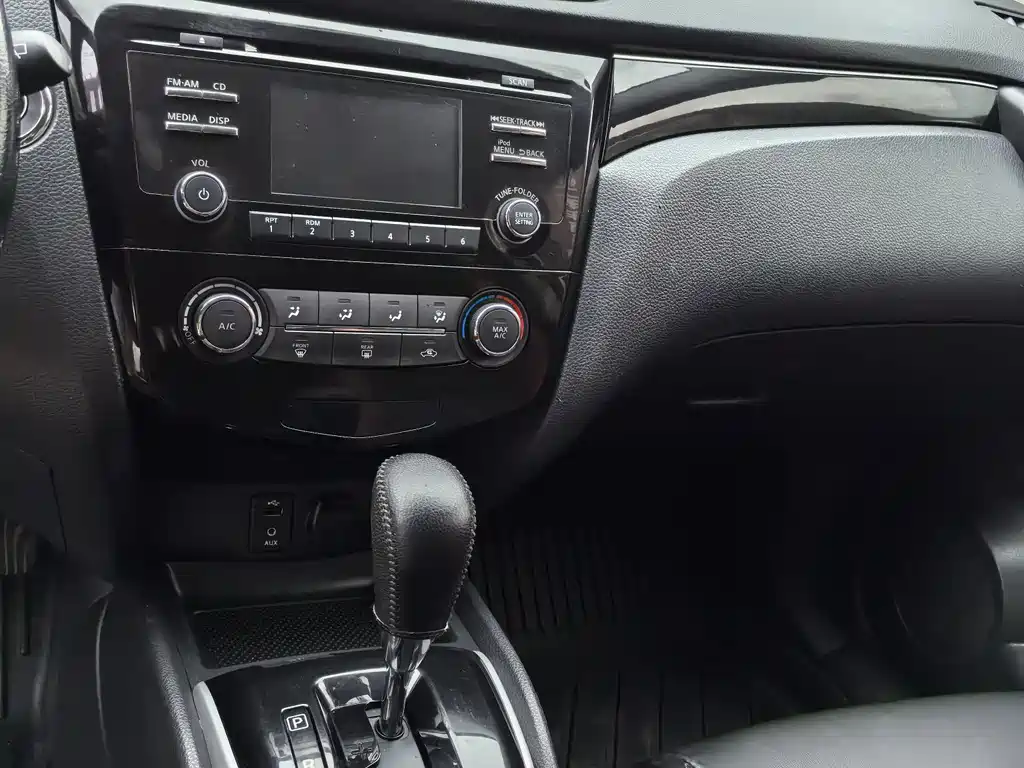 Nissan Qashqai 2016 — фото 10