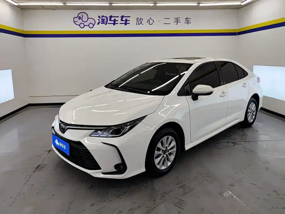 Toyota Corolla 2020 — фото 1