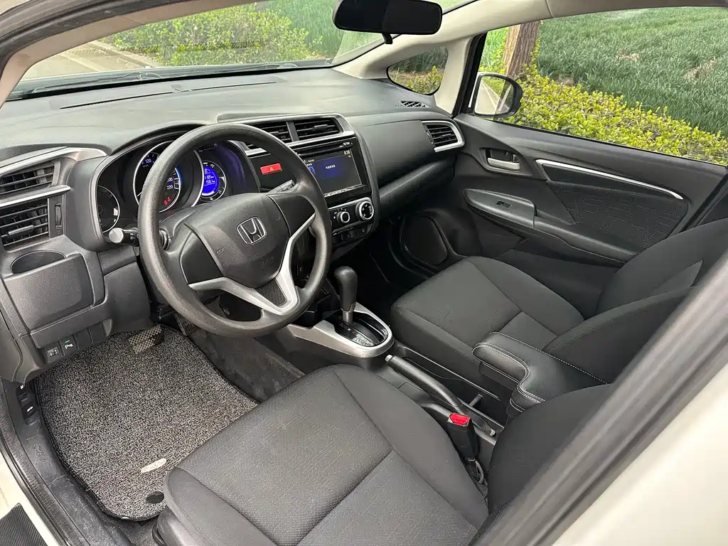 Honda Fit 2015 — фото 8
