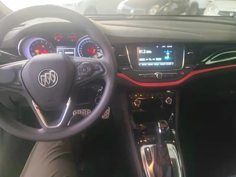 Buick Verano 2017 — фото 12