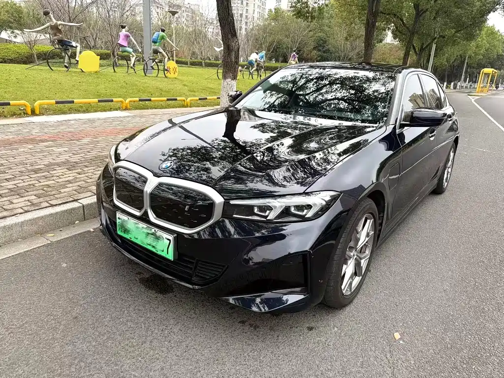 BMW i3 2023 — фото 1