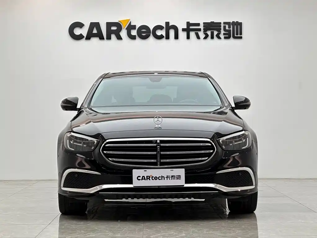 Mercedes-Benz E-Class 2023 — фото 7