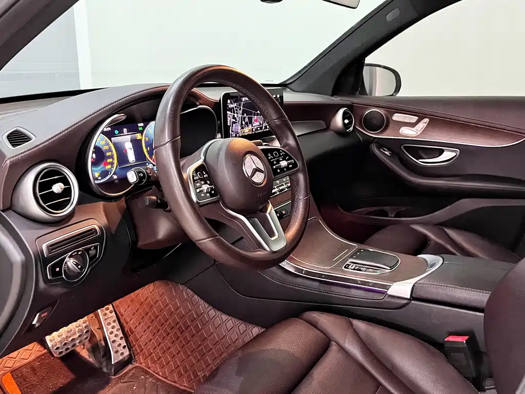 Mercedes-Benz GLC 2021