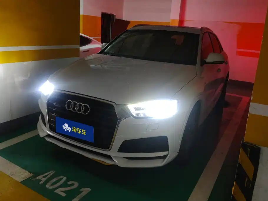 Audi Q3 2018 — фото 1