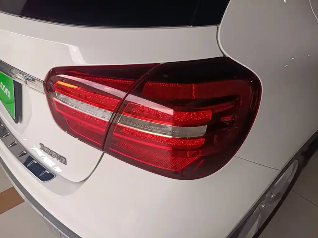 Mercedes-Benz GLA 2017 — фото 8