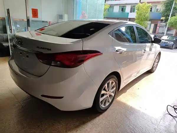 Hyundai Elantra Langdong 2017