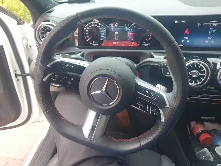 Mercedes-Benz A-Class 2024 — фото 15
