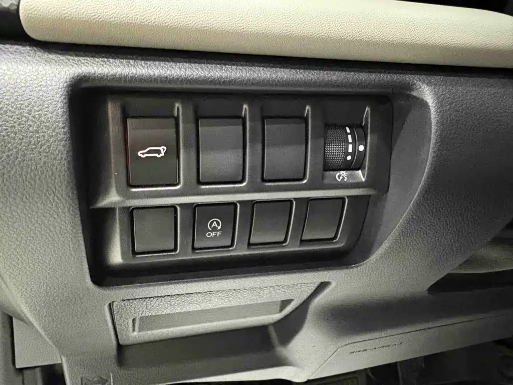 Subaru Forester 2023 — фото 20