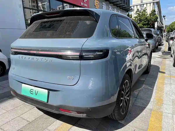 Leapmotor B10 2025