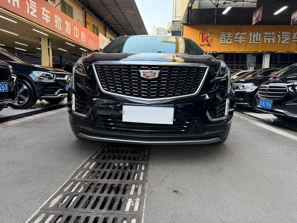 Cadillac XT5 2022 — фото 2