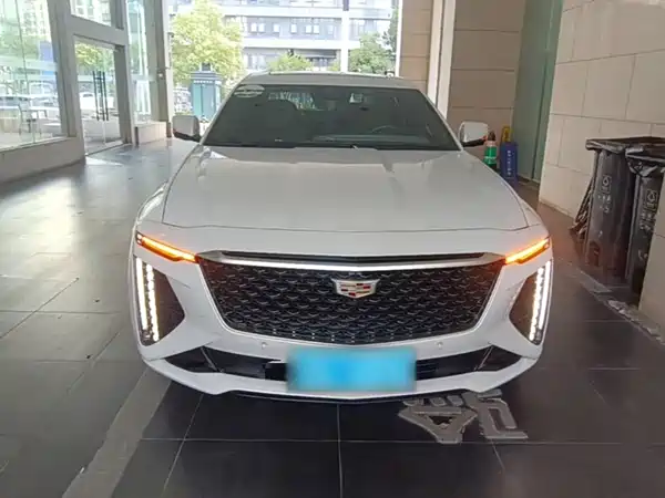 Cadillac CT6 2025