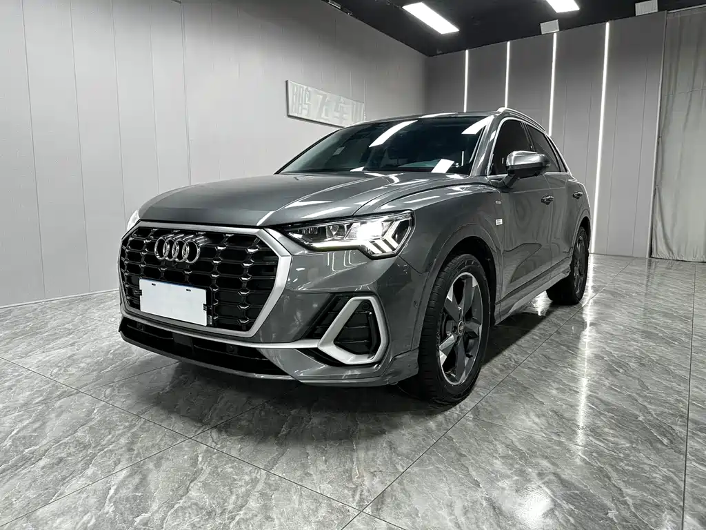 Audi Q3 2022