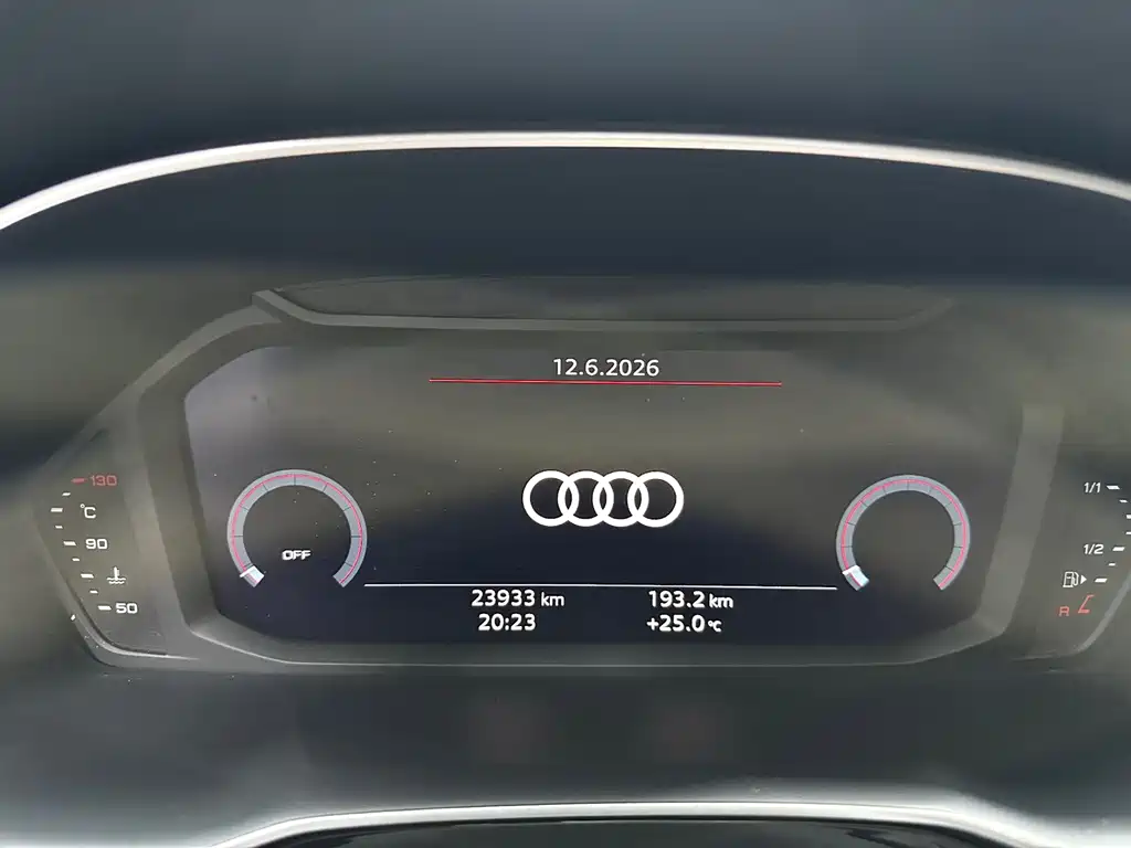Audi Q3 2022 — фото 19