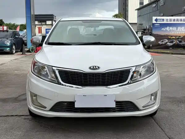 Kia K2 2013