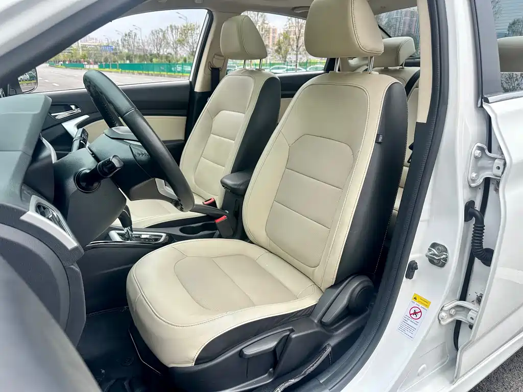 Changan Yuexiang V7 2015 — фото 20