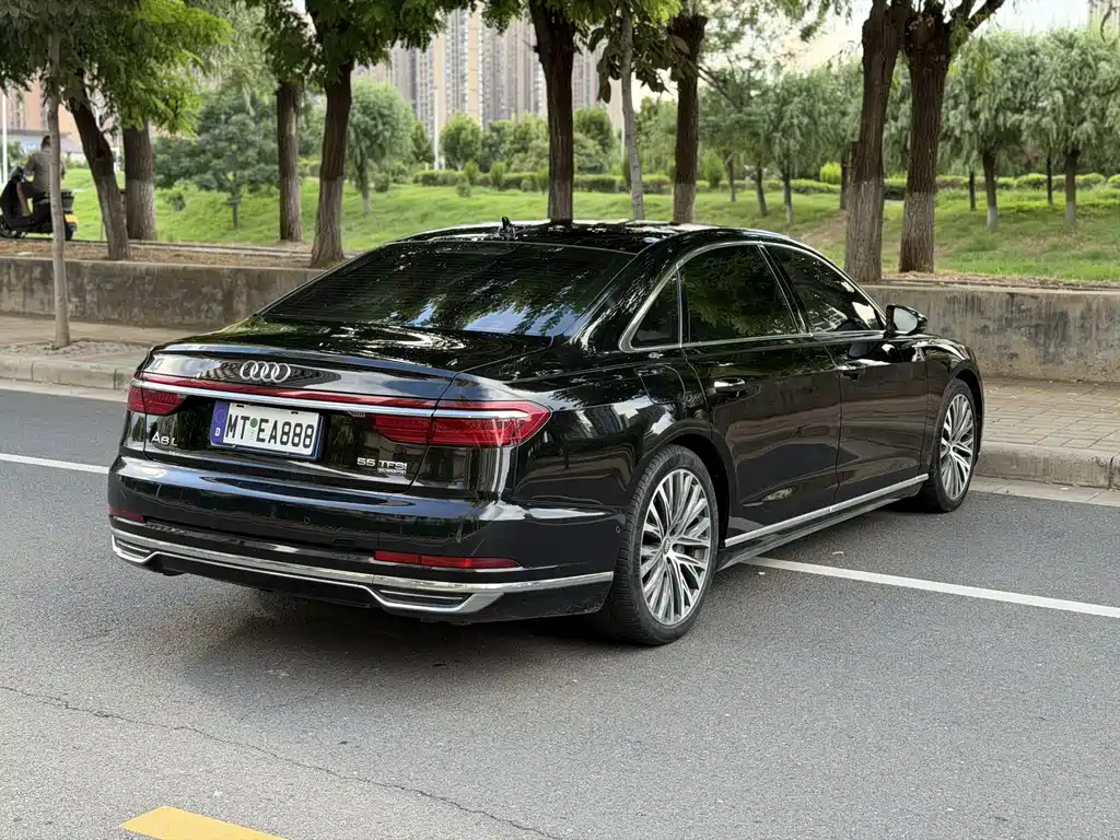 Audi A8 2019