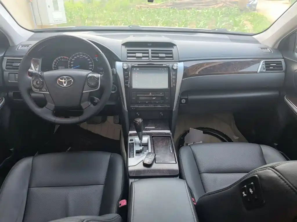 Toyota Camry 2016