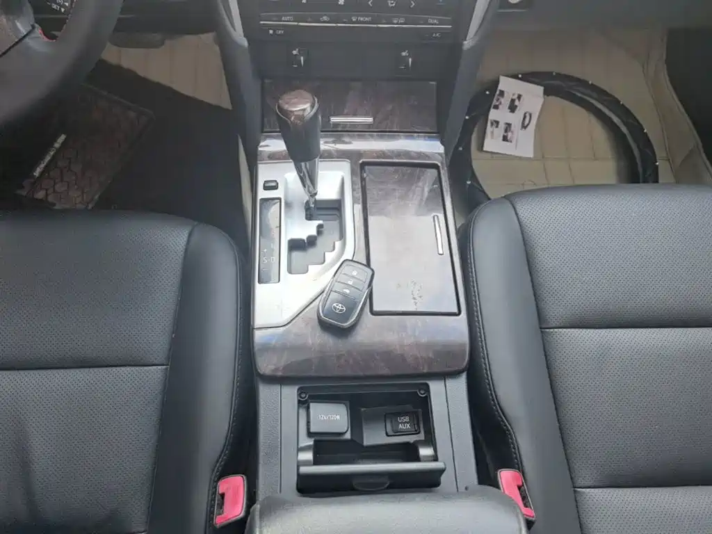 Toyota Camry 2016 — фото 13