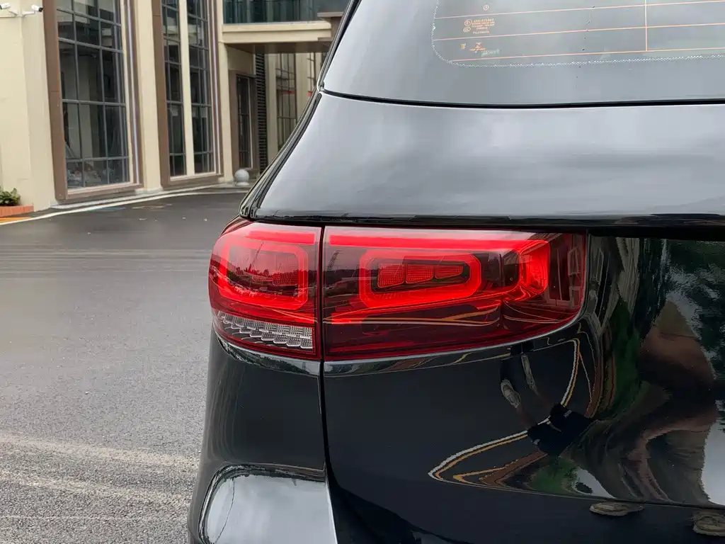 Mercedes-Benz GLB 2022 — фото 13