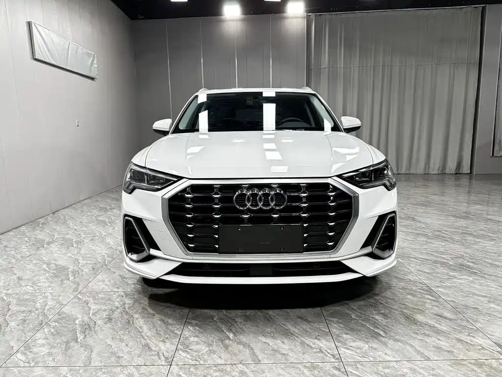 Audi Q3 2022