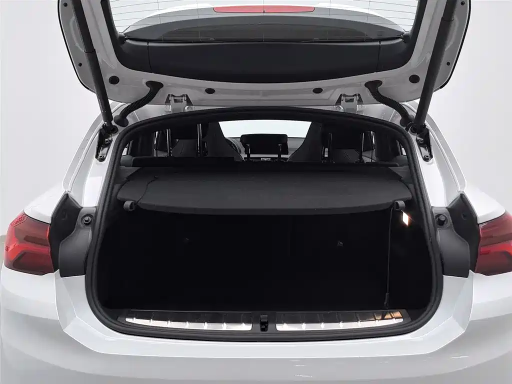BMW X2 2022 — фото 16