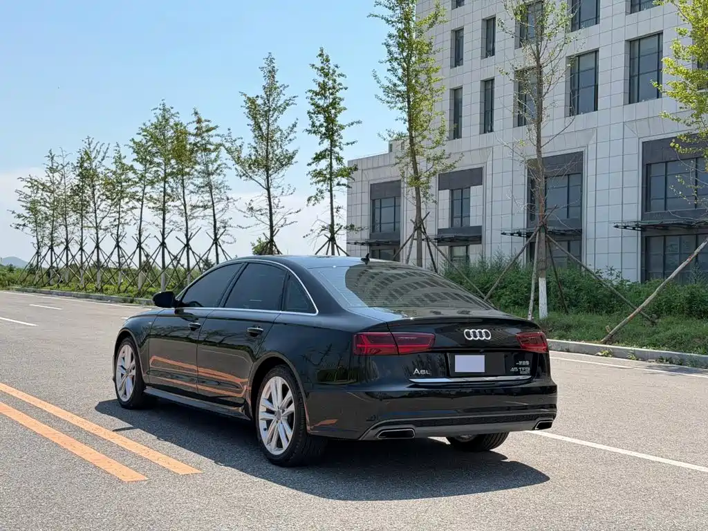 Audi A6L 2018