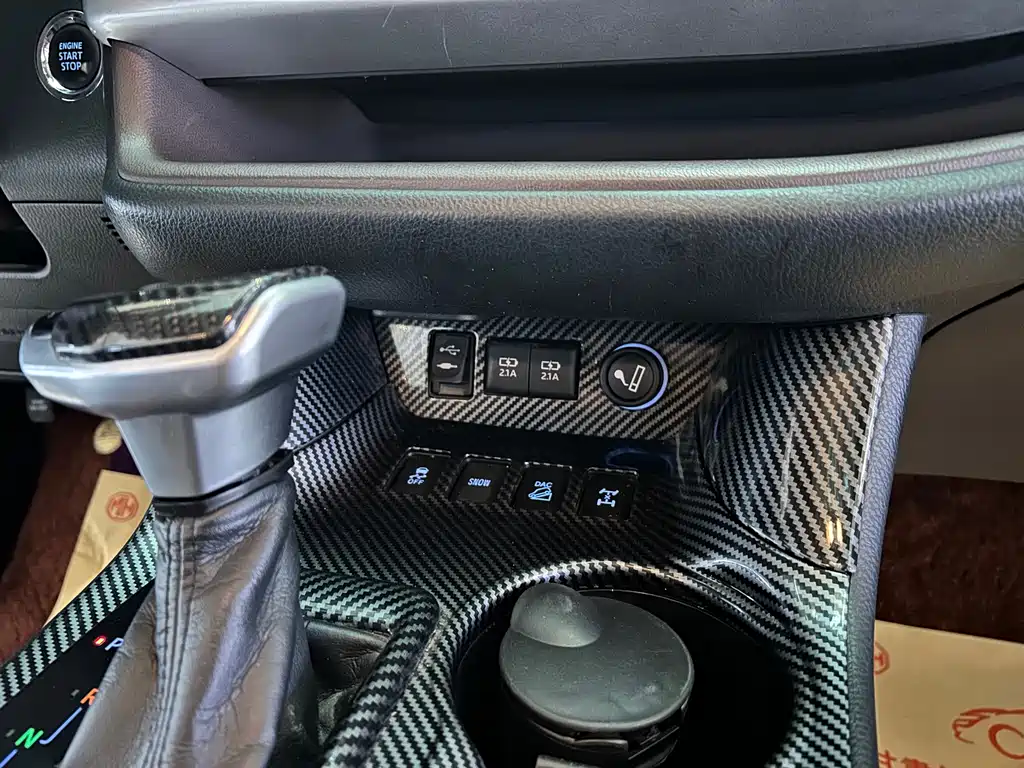 Toyota Highlander 2020 — фото 11