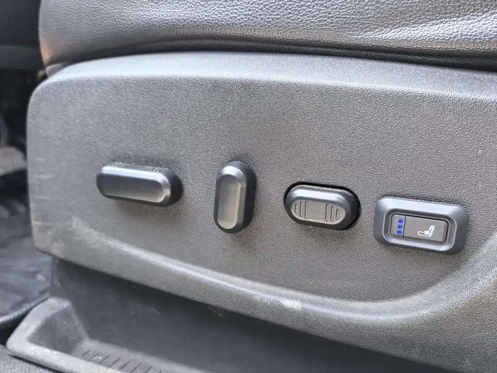 Ford Kuga 2016 — фото 13