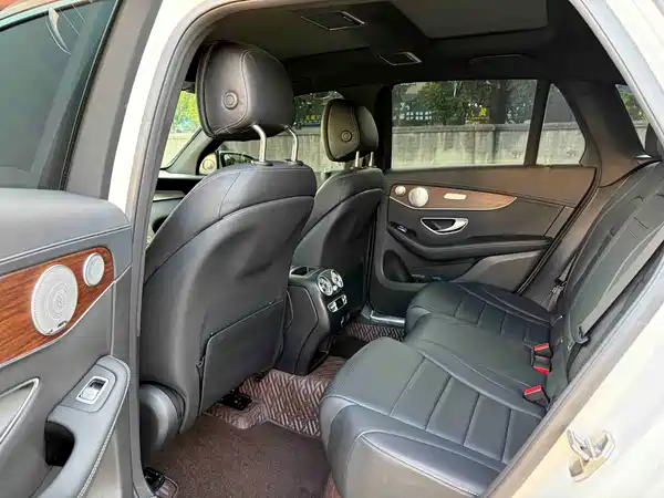 Mercedes-Benz GLC 2021
