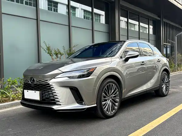 Lexus RX 2023