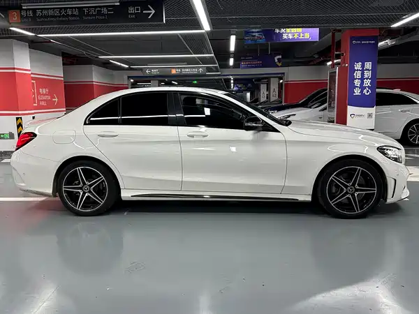 Mercedes-Benz C-Class 2020