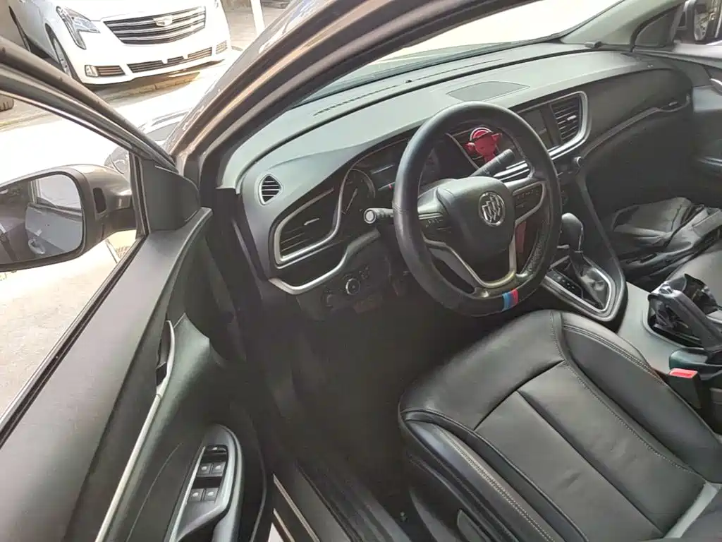 Buick Excelle 2019 — фото 16