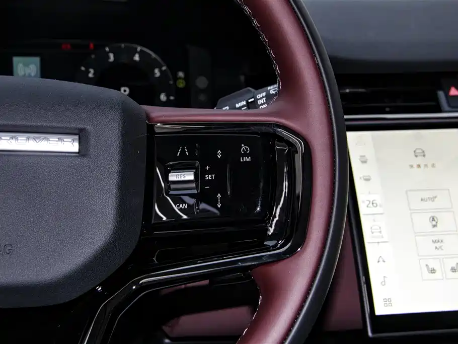 Land Rover Evoque 2025 — фото 28